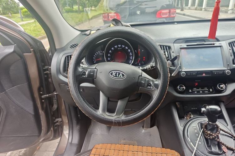 Used Kia Sportage R 2012 2.0L Automatic Two-Wheel Drive NAVI Steering Wheel