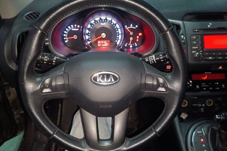 Used Kia Sportage R 2012 2.0L Automatic Two-Wheel Drive GLS Steering Wheel