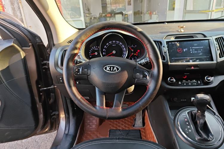 Used Kia Sportage R 2012 2.0L Automatic Two-Wheel Drive GLS Steering Wheel
