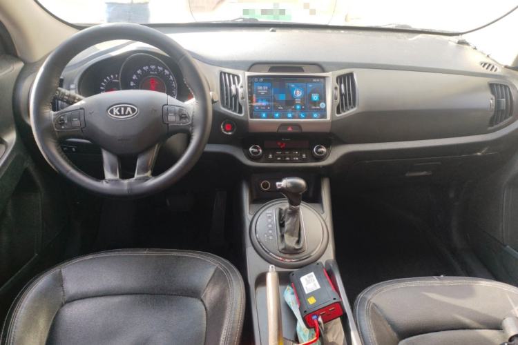 Used Kia Sportage R 2012 2.0L Automatic Two-Wheel Drive NAVI Center Console