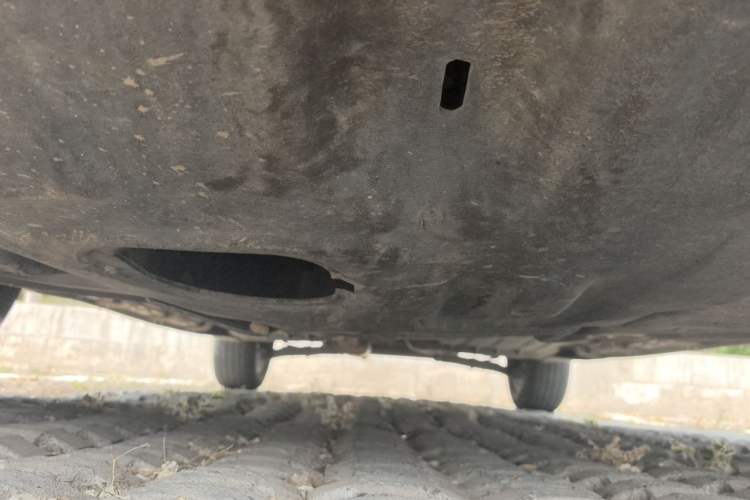 Used Kia Sportage R 2012 2.0L Automatic Two-Wheel Drive GLS Chassis Front
