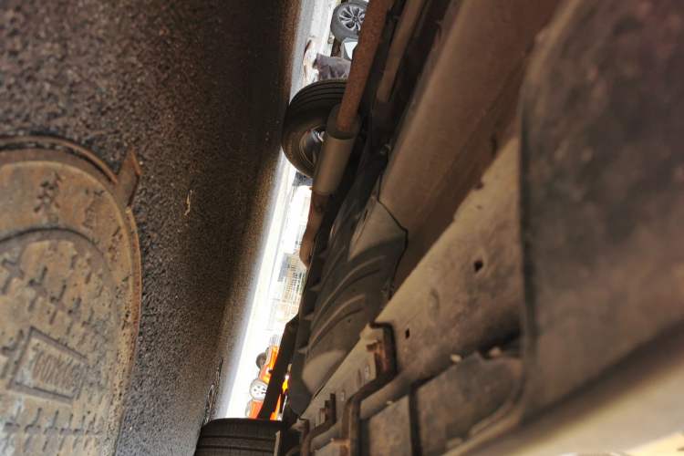 Used Kia Sportage R 2012 2.0L Automatic Two-Wheel Drive NAVI Chassis Front Left