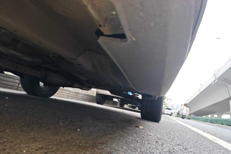 Used Kia Sportage R 2012 2.0L Automatic Two-Wheel Drive GL Trim Chassis Front Left