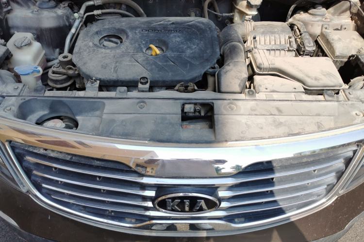 Used Kia Sportage R 2012 2.0L Automatic Two-Wheel Drive NAVI Engine Bay