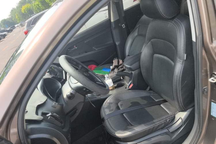Used Kia Sportage R 2012 2.0L Automatic Two-Wheel Drive GLS Left Front Seat