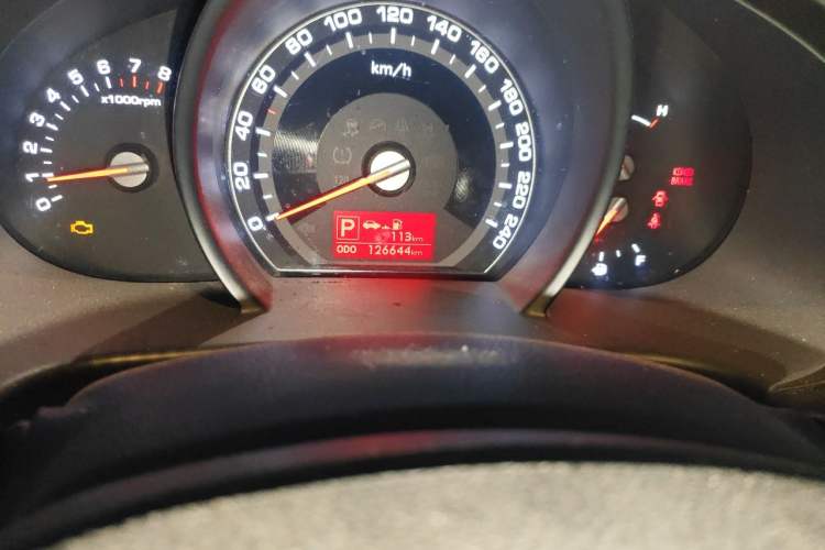 Used Kia Sportage R 2012 2.0L Automatic Two-Wheel Drive GL Trim Odometer Close Up