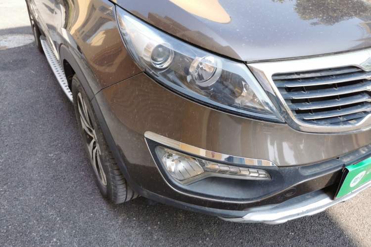 Used Kia Sportage R 2012 2.0L Automatic Two-Wheel Drive NAVI Right Front Headlight