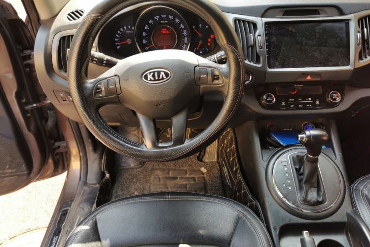 Used Kia Sportage R 2012 2.0L Automatic Two-Wheel Drive NAVI Steering Wheel