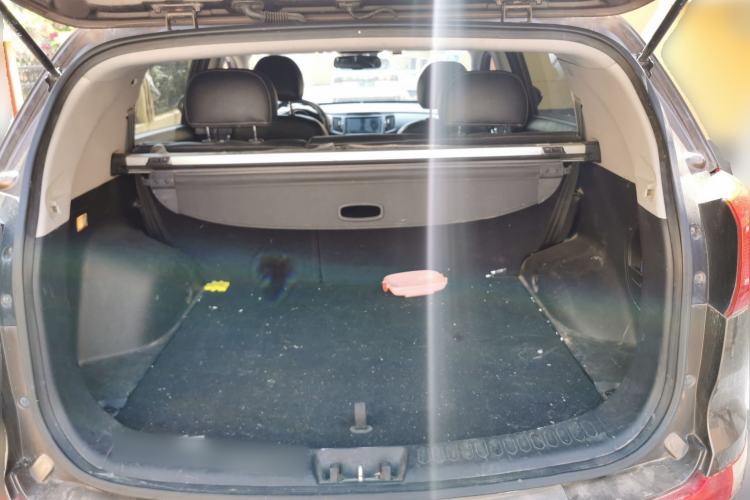 Used Kia Sportage R 2012 2.0L Automatic Two-Wheel Drive NAVI Trunk