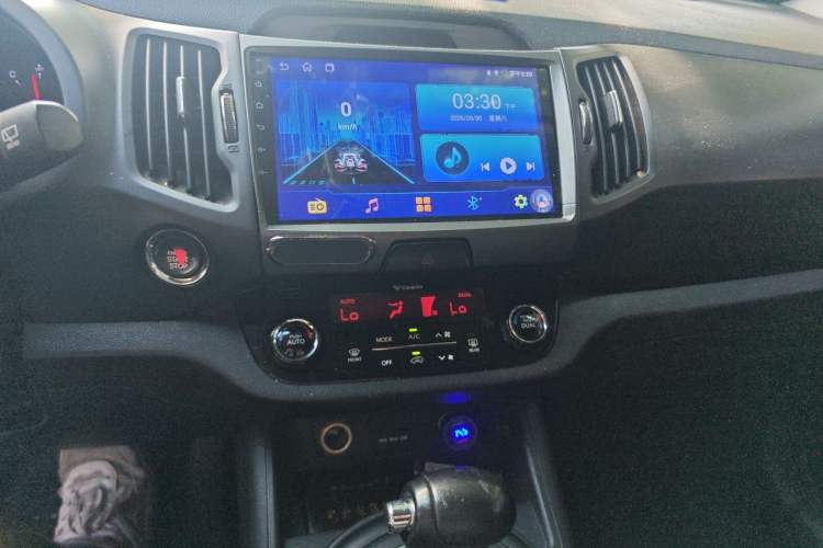 Used Kia Sportage R 2012 2.0L Automatic Two-Wheel Drive NAVI Audio And AC Panel
