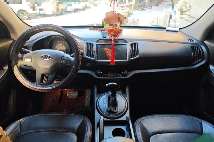 Used Kia Sportage R 2012 2.0L Automatic Two-Wheel Drive NAVI Center Console