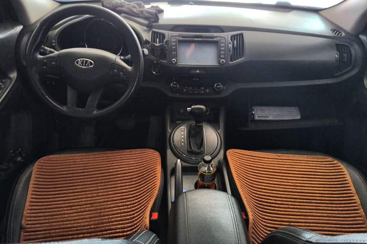 Used Kia Sportage R 2012 2.0L Automatic Two-Wheel Drive NAVI Center Console