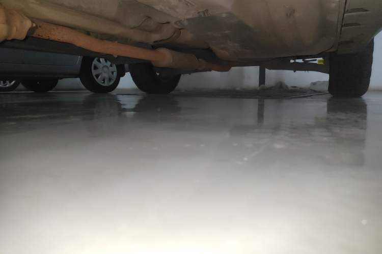 Used Kia Sportage R 2012 2.0L Manual Two-Wheel Drive GL Trim Chassis Front Left