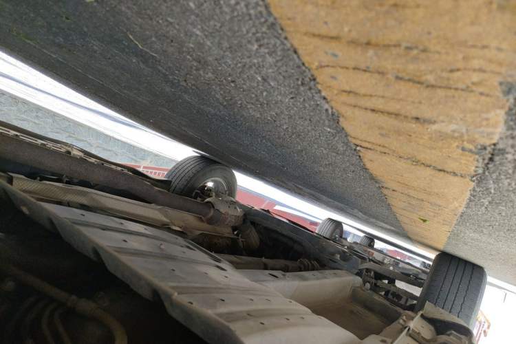Used Kia Sportage R 2012 2.0L Automatic Two-Wheel Drive GLS Chassis Rear Left