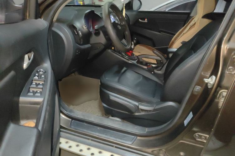Used Kia Sportage R 2012 2.0L Manual Two-Wheel Drive GL Trim Driver Seat