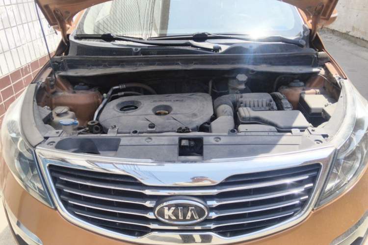 Used Kia Sportage R 2012 2.0L Automatic Two-Wheel Drive NAVI Engine Bay