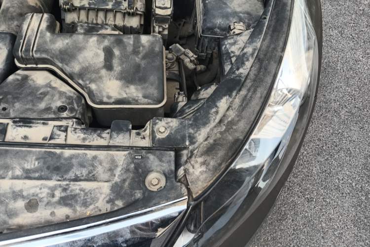 Used Kia Sportage R 2012 2.0L Automatic 4x4 GLS Engine Bay Left