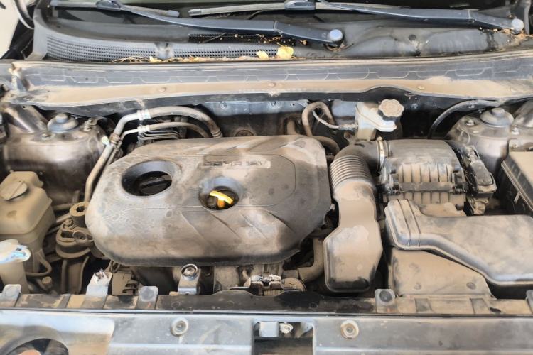 Used Kia Sportage R 2012 2.0L Automatic Two-Wheel Drive NAVI Engine Bay
