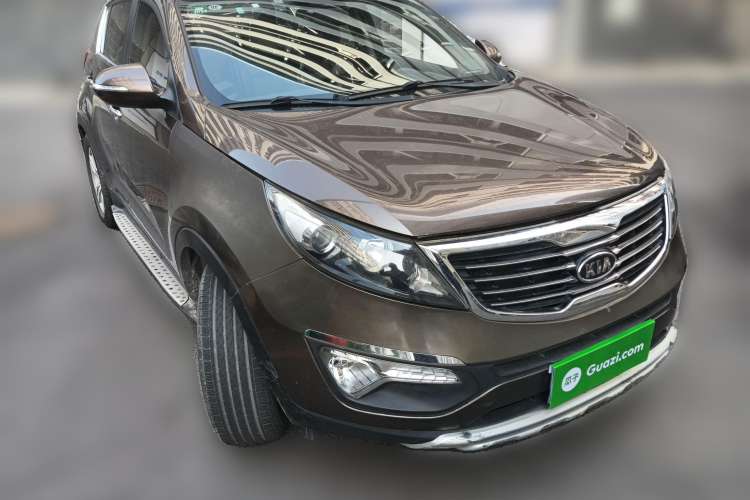 Used Kia Sportage R 2012 2.0L Automatic 4x4 GLS Front Right 45 Deg