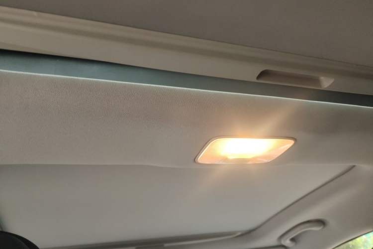 Used Kia Sportage R 2012 2.0L Automatic Two-Wheel Drive NAVI Headliner