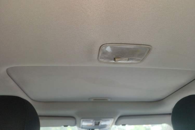 Used Kia Sportage R 2012 2.0L Automatic Two-Wheel Drive GLS Headliner