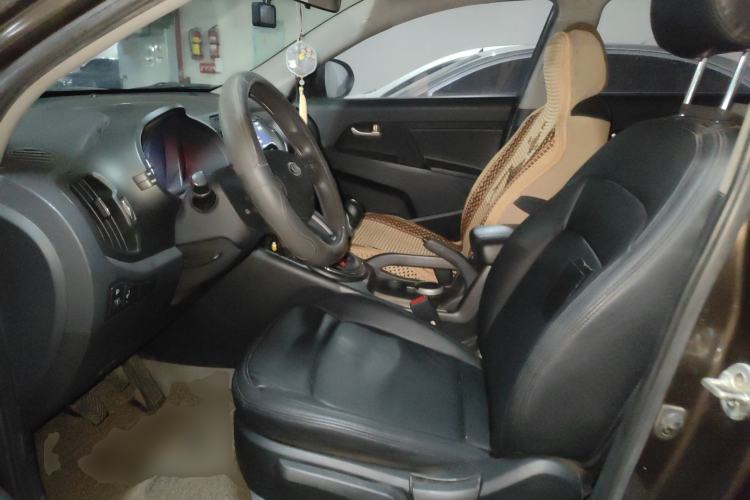 Used Kia Sportage R 2012 2.0L Manual Two-Wheel Drive GL Trim Left Front Seat