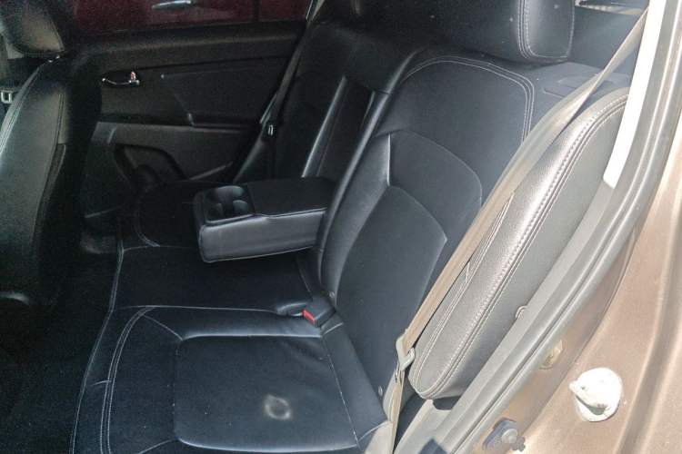 Used Kia Sportage R 2012 2.0L Automatic Two-Wheel Drive NAVI Left Rear Seat