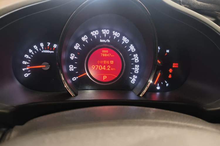 Used Kia Sportage R 2012 2.0L Automatic Two-Wheel Drive NAVI Odometer Close Up