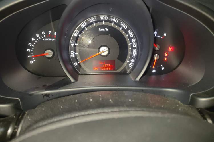 Used Kia Sportage R 2012 2.0L Manual Two-Wheel Drive GL Trim Odometer Close Up
