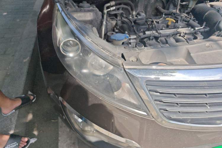 Used Kia Sportage R 2012 2.0L Automatic Two-Wheel Drive NAVI Right Front Headlight