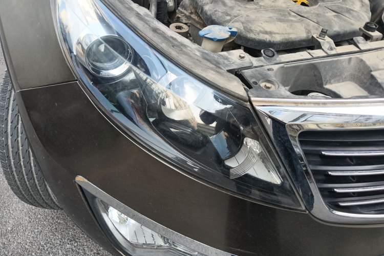 Used Kia Sportage R 2012 2.0L Automatic 4x4 GLS Right Front Headlight