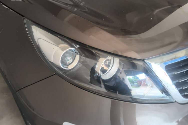 Used Kia Sportage R 2012 2.0L Automatic Two-Wheel Drive NAVI Right Front Headlight