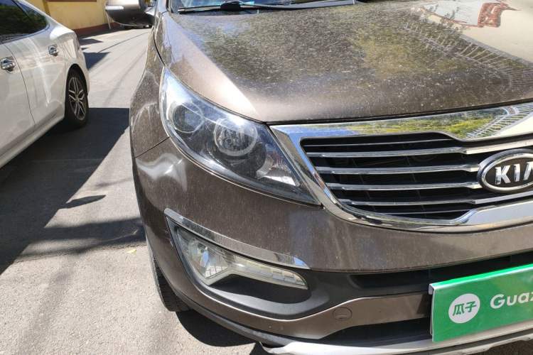 Used Kia Sportage R 2012 2.0L Automatic Two-Wheel Drive GLS Right Front Headlight