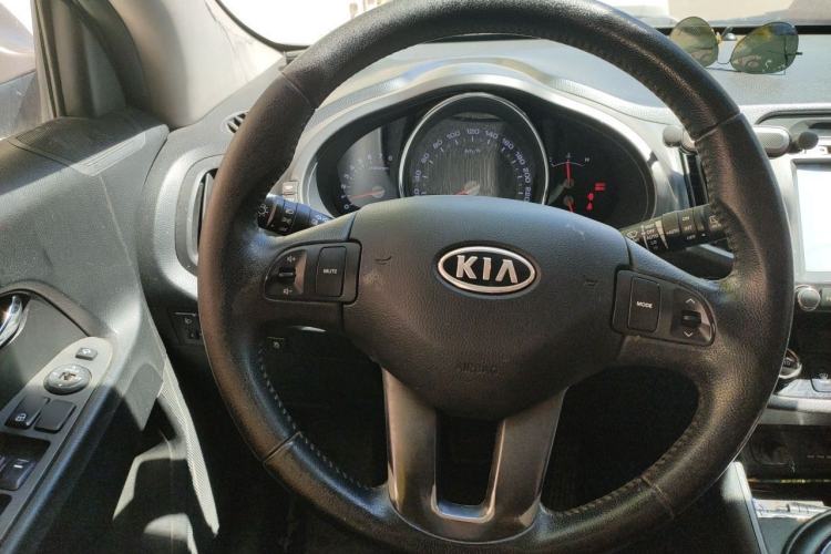 Used Kia Sportage R 2012 2.0L Automatic Two-Wheel Drive GLS Steering Wheel