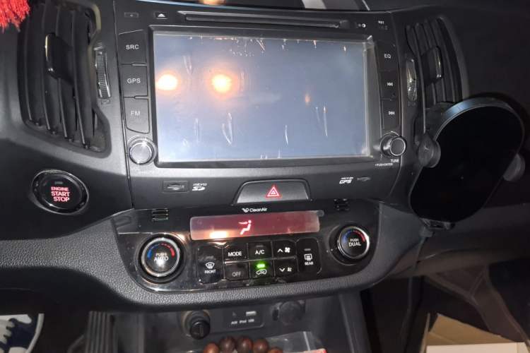 Used Kia Sportage R 2012 2.0L Automatic Two-Wheel Drive NAVI Audio And AC Panel