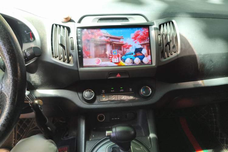 Used Kia Sportage R 2012 2.0L Automatic Two-Wheel Drive GL Trim Audio And AC Panel