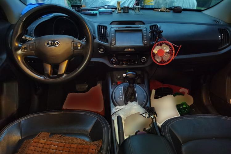 Used Kia Sportage R 2012 2.0L Automatic Two-Wheel Drive NAVI Center Console