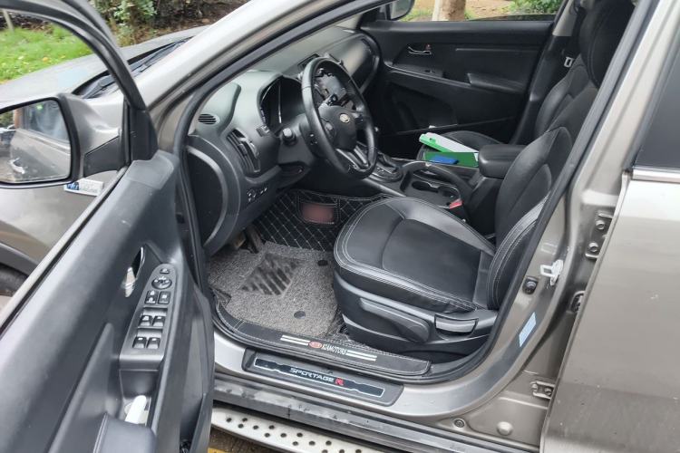 Used Kia Sportage R 2012 2.0L Automatic Two-Wheel Drive GLS Driver Seat