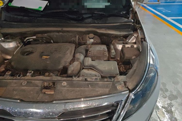 Used Kia Sportage R 2012 2.0L Automatic Two-Wheel Drive GLS Engine Bay Left