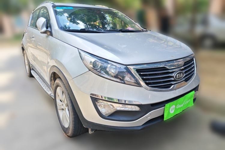 Used Kia Sportage R 2012 2.0L Automatic Two-Wheel Drive GLS Front Right 45 Deg