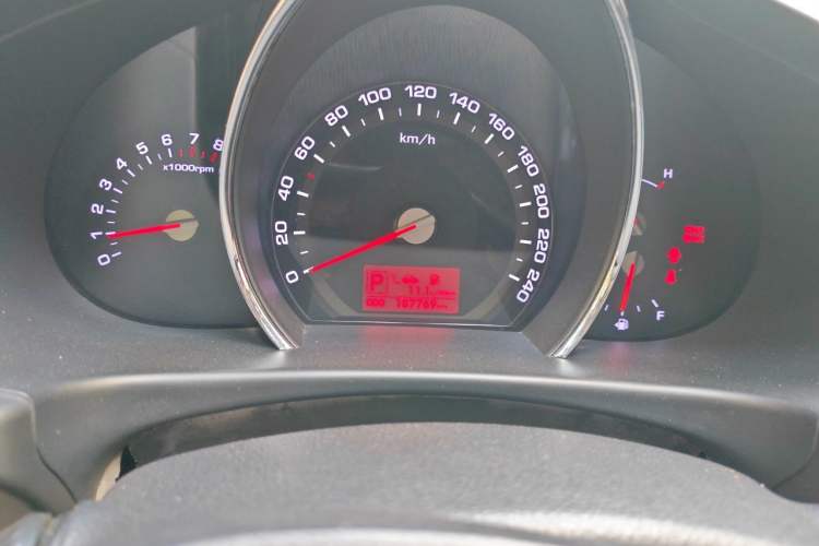 Used Kia Sportage R 2012 2.0L Automatic Two-Wheel Drive GLS Instrument Cluster