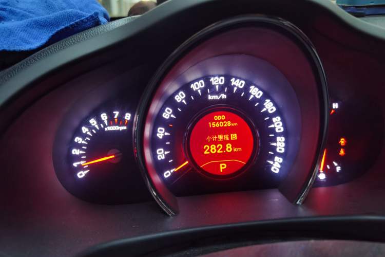 Used Kia Sportage R 2012 2.0L Automatic Two-Wheel Drive NAVI Odometer Close Up