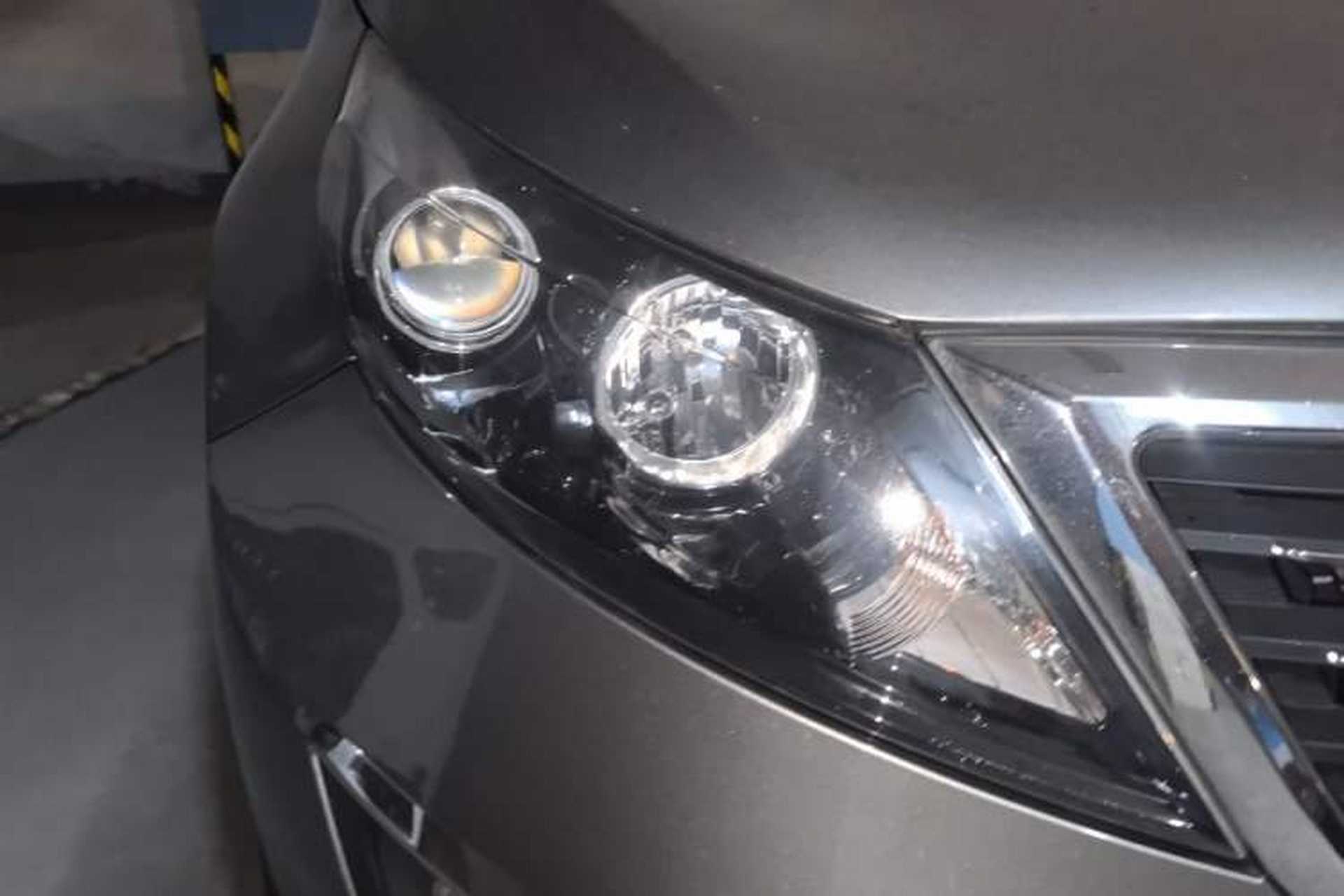 Used Kia Sportage R 2012 2.0L Automatic Two-Wheel Drive NAVI Right Front Headlight