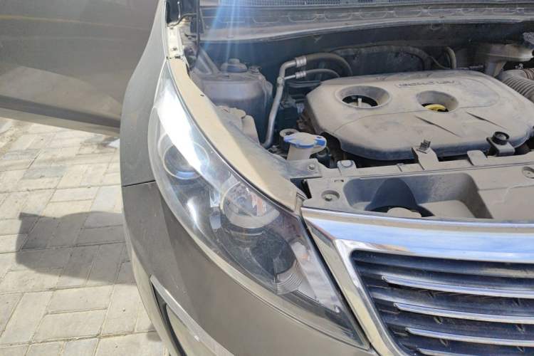 Used Kia Sportage R 2012 2.0L Automatic Two-Wheel Drive NAVI Right Front Headlight