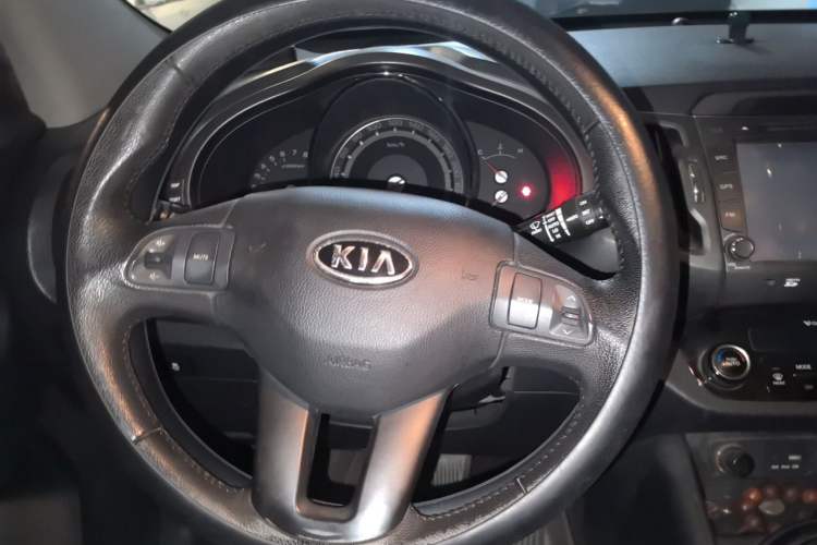 Used Kia Sportage R 2012 2.0L Automatic Two-Wheel Drive NAVI Steering Wheel