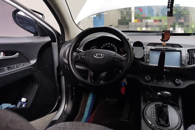 Used Kia Sportage R 2012 2.0L Automatic Two-Wheel Drive GLS Steering Wheel