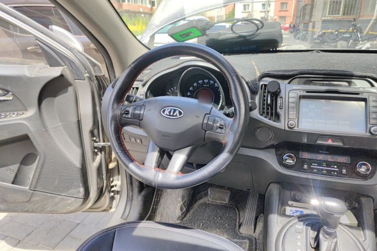 Used Kia Sportage R 2012 2.0L Automatic Two-Wheel Drive NAVI Steering Wheel