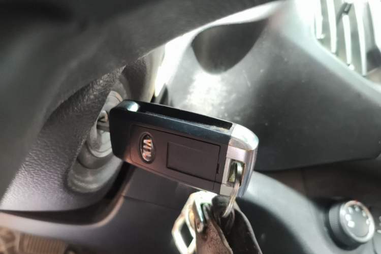 Used Kia Sportage R 2012 2.0L Automatic Two-Wheel Drive GL Trim Vehicle Key