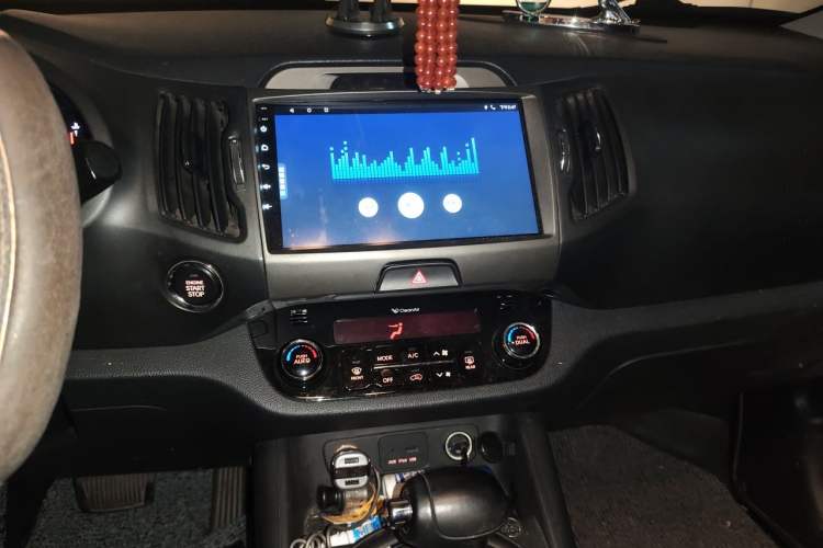 Used Kia Sportage R 2012 2.0L Automatic Two-Wheel Drive NAVI Audio And AC Panel