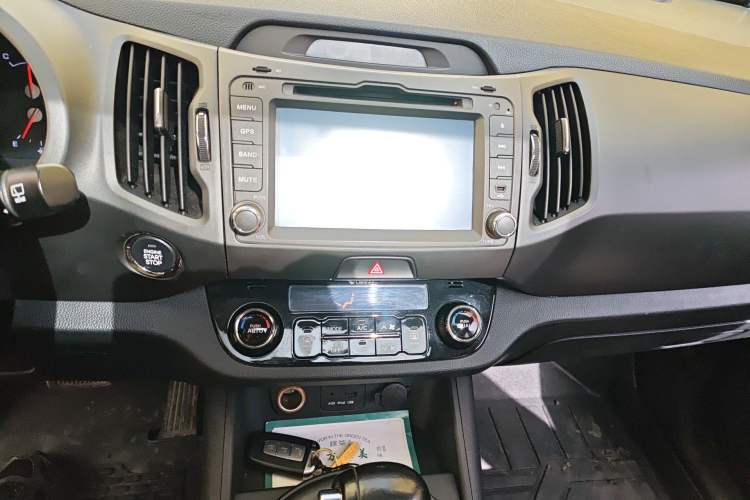 Used Kia Sportage R 2012 2.0L Automatic Two-Wheel Drive GL Trim Audio And AC Panel